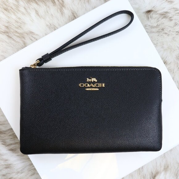NWT Coach LARGE CORNER ZIP WRISTLET (COACH CV395) GOLD/BLACK - Picture 1 of 10
